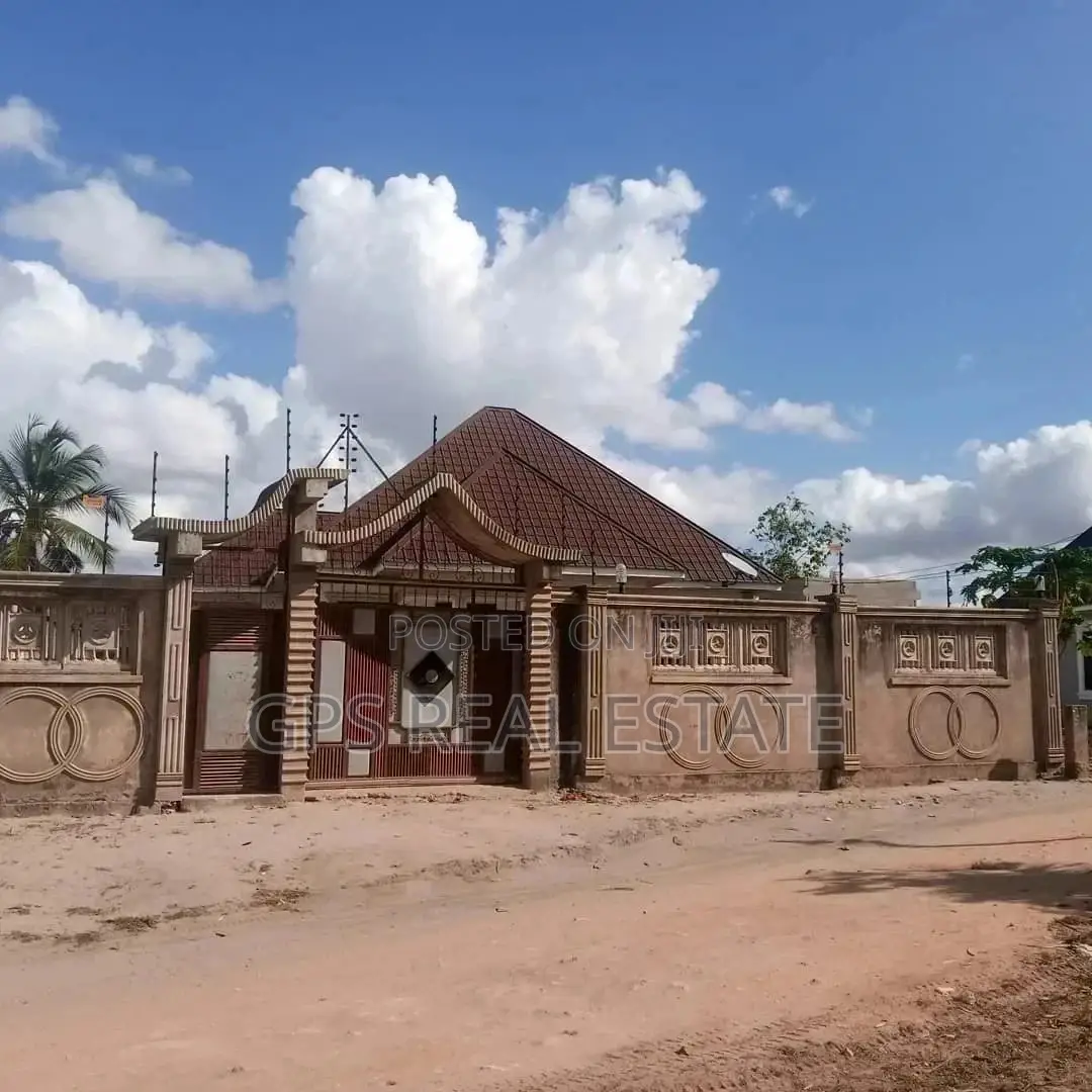 3bdrm House in Peter Slayo, Ilala for Sale in Ilala