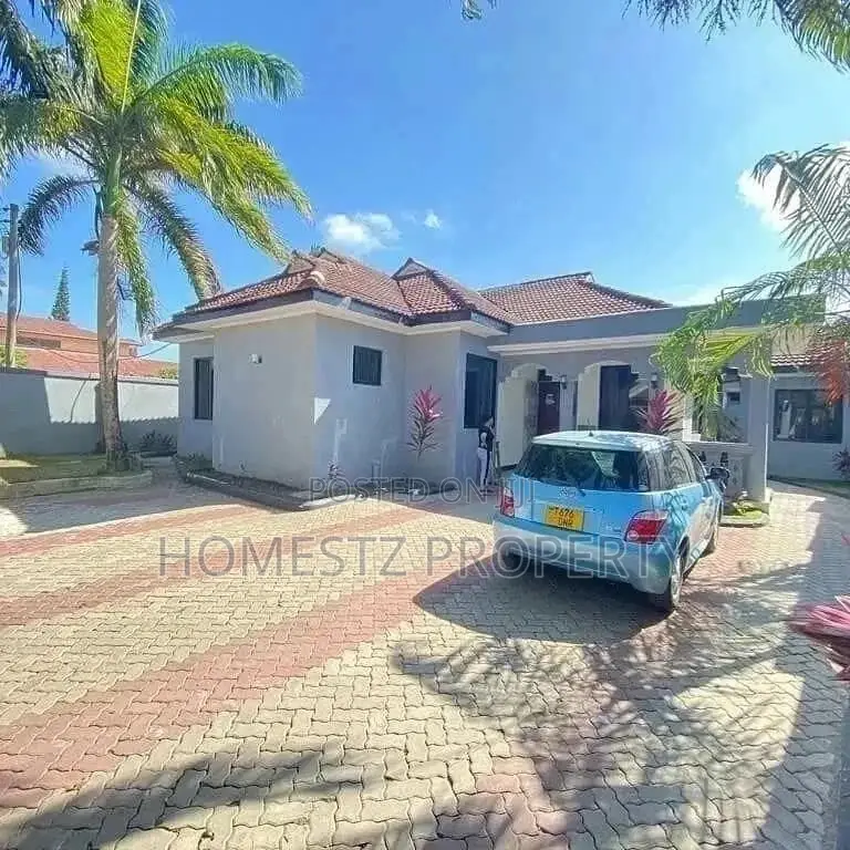 3bdrm House in Peter Slayo, Kinondoni for Sale in Kinondoni