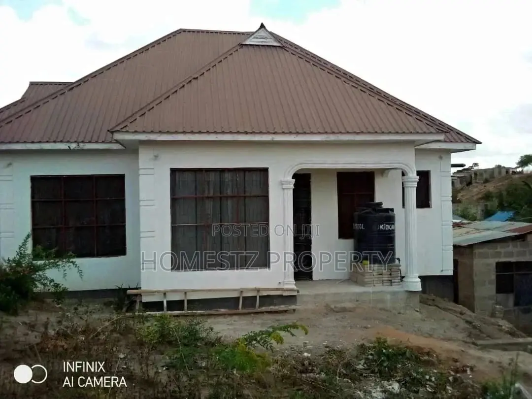 3bdrm House in Peter Slayo, Kinondoni for Sale in Kinondoni