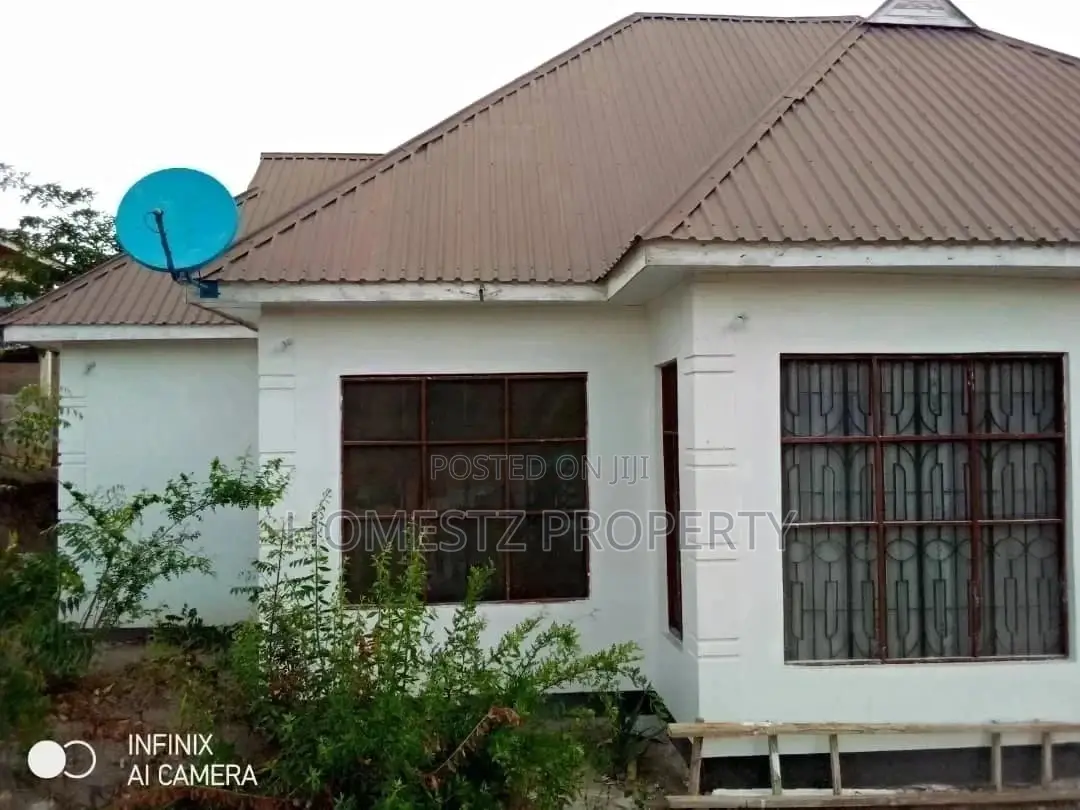 3bdrm House in Peter Slayo, Kinondoni for Sale in Kinondoni