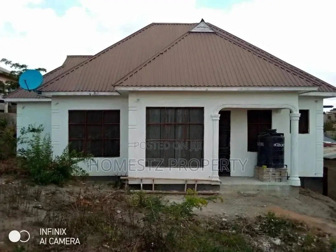 3bdrm House in Peter Slayo, Kinondoni for Sale in Kinondoni