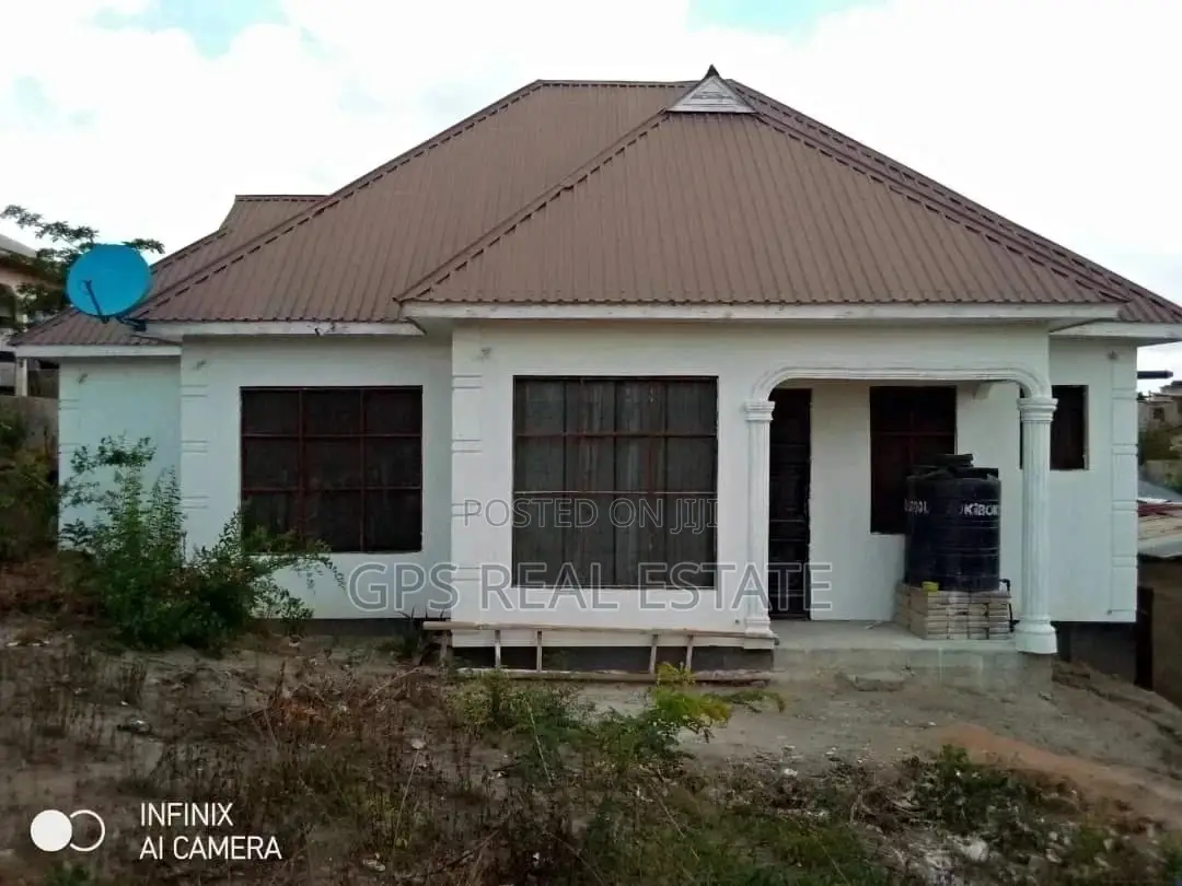 3bdrm House in Peter Slayo, Kinondoni for Sale in Kinondoni