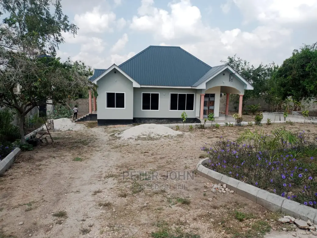 4bdrm House in Bunju for Sale in Bunju