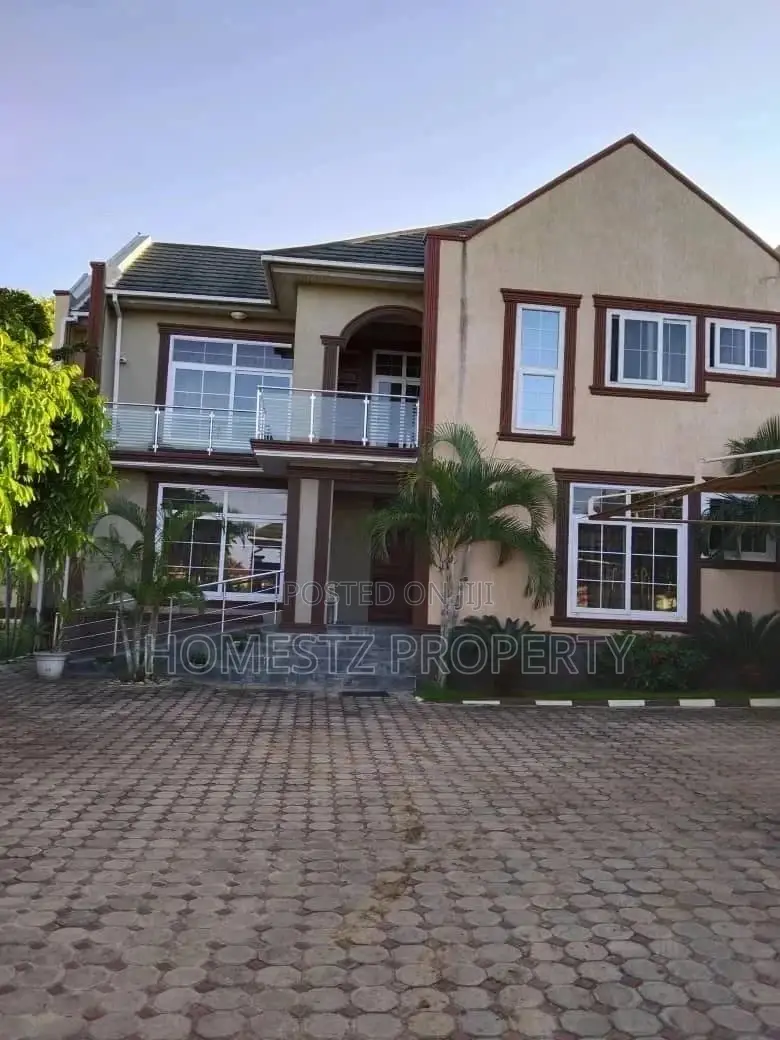 5bdrm House in Mansa Mansa, Kinondoni for Sale in Kinondoni