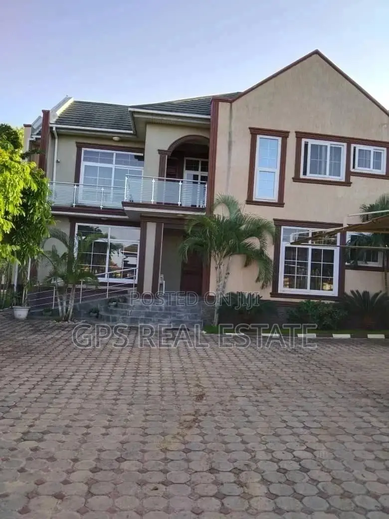5bdrm House in Mansa Mansa, Kinondoni for Sale in Kinondoni