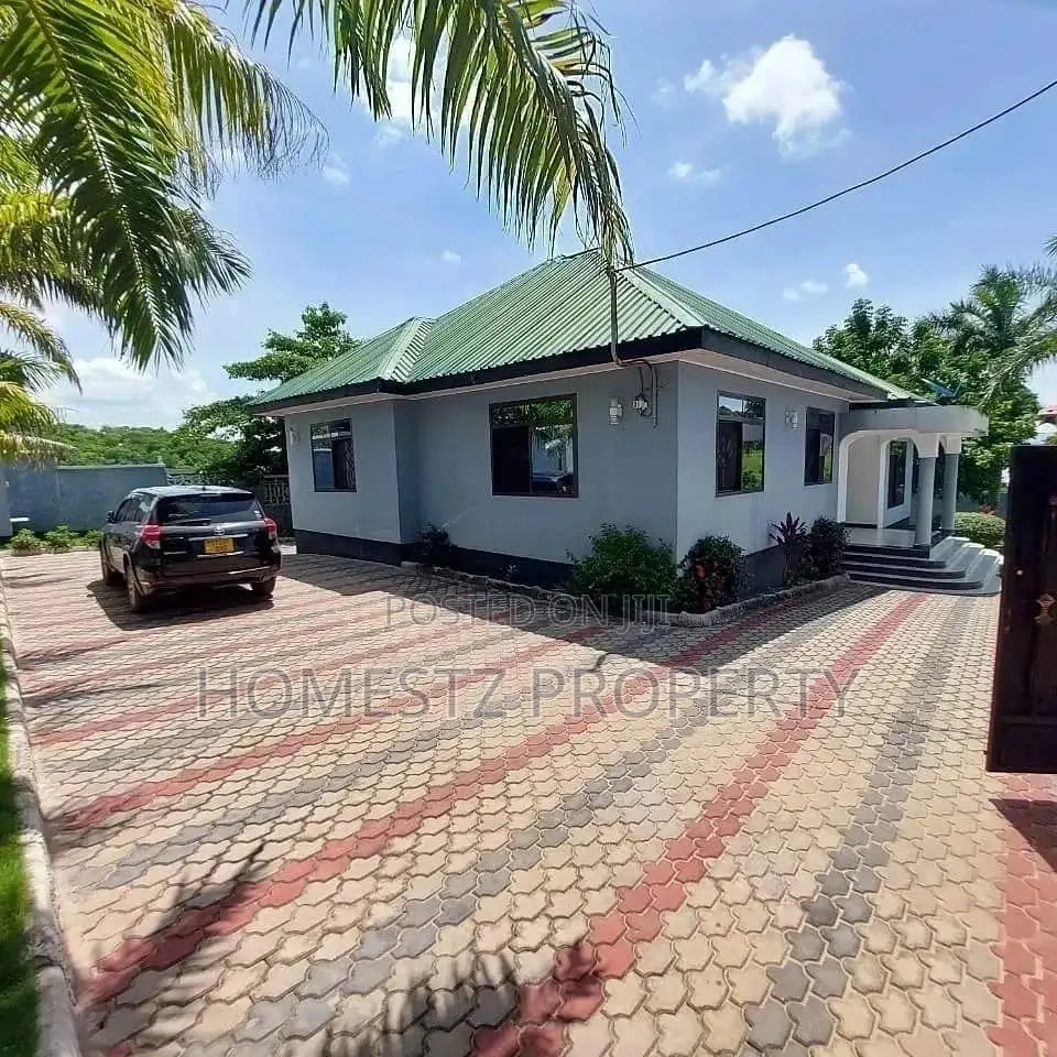 3bdrm House in Rizik Mansa, Kinondoni for Sale in Kinondoni