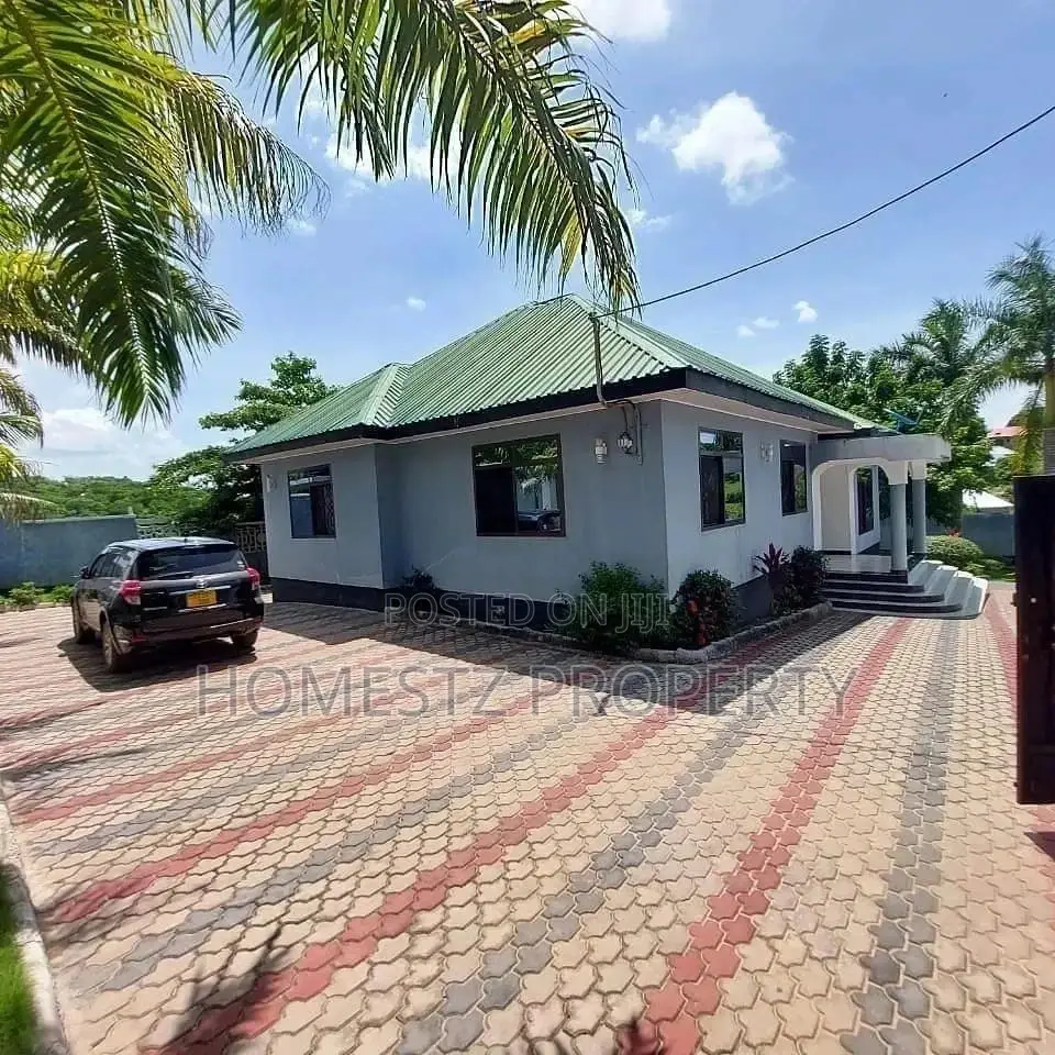 3bdrm House in Rizik Mansa, Kinondoni for Sale in Kinondoni