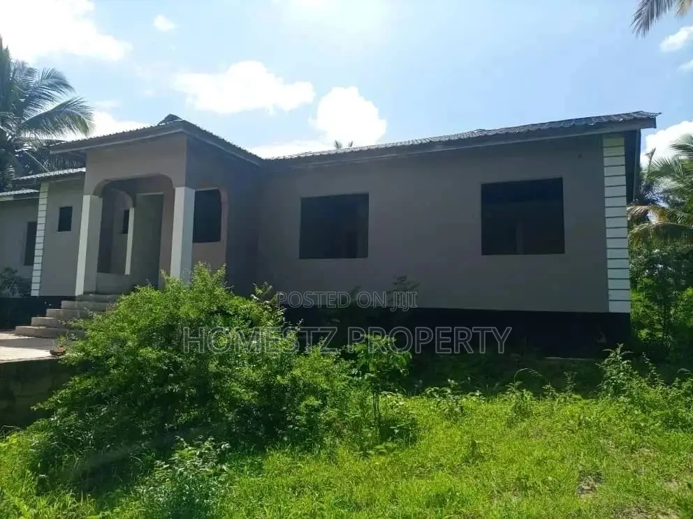 4bdrm House in Evans Mansa, Kinondoni for Sale in Kinondoni