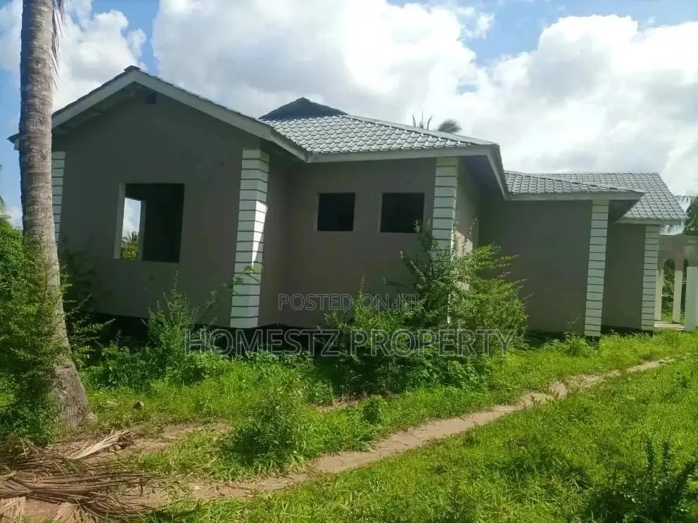 4bdrm House in Evans Mansa, Kinondoni for Sale in Kinondoni