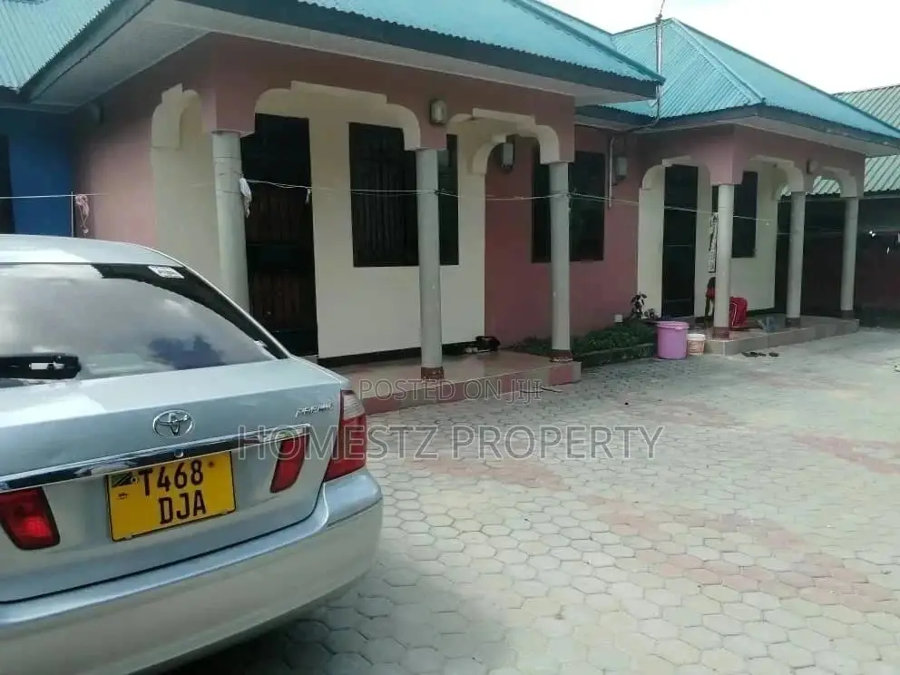 3bdrm House in Evans Mansa, Kinondoni for Sale in Kinondoni