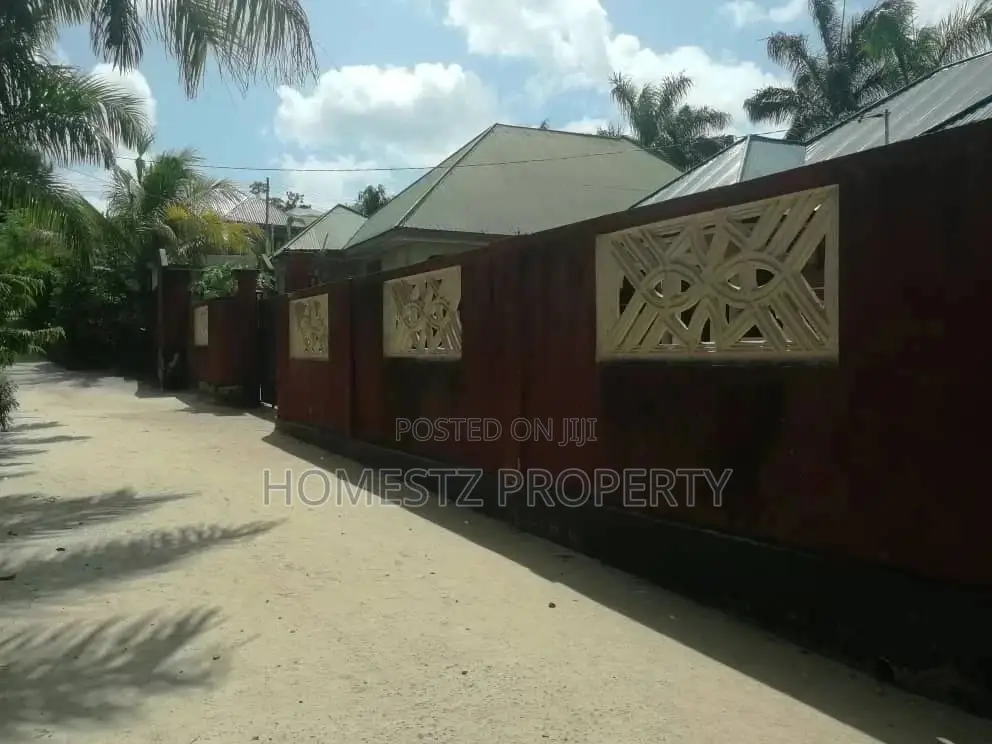3bdrm House in Evans Mansa, Kinondoni for Sale in Kinondoni