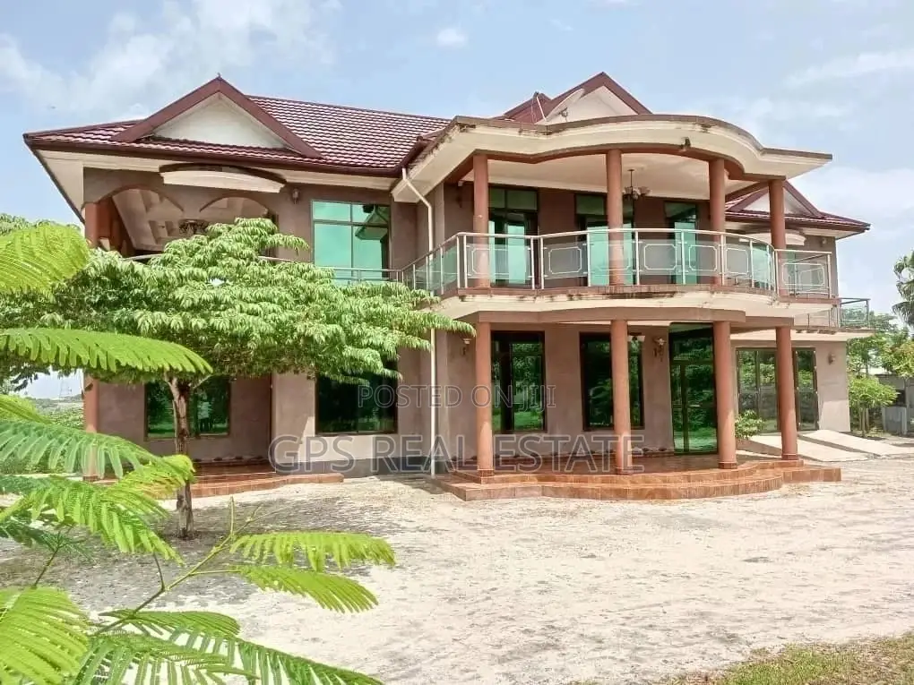 4bdrm Bungalow in Safari Slayo, Kinondoni for Sale in Kinondoni