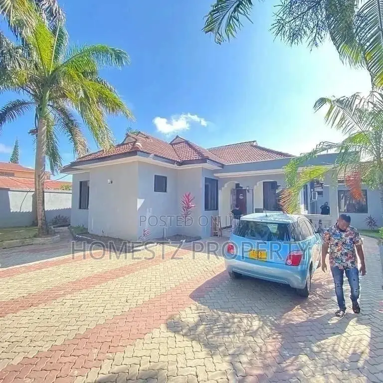 3bdrm House in Safari Slayo, Kinondoni for Sale in Kinondoni