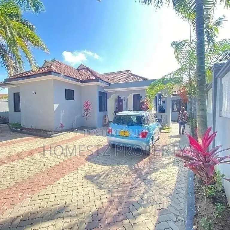 3bdrm House in Safari Slayo, Kinondoni for Sale in Kinondoni
