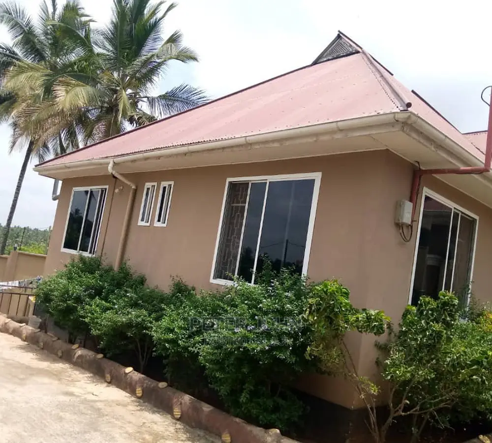 3bdrm House in Mbezi for Sale in Mbezi