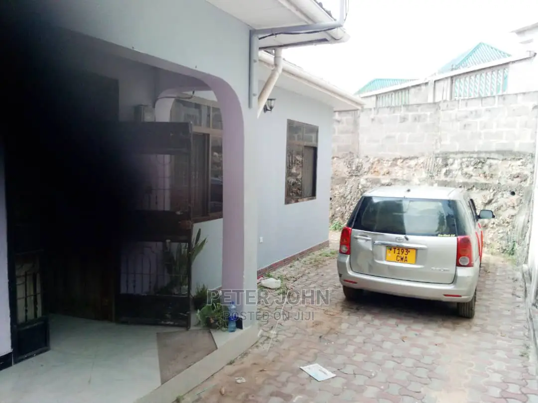3bdrm House in Mbezi for Sale in Mbezi
