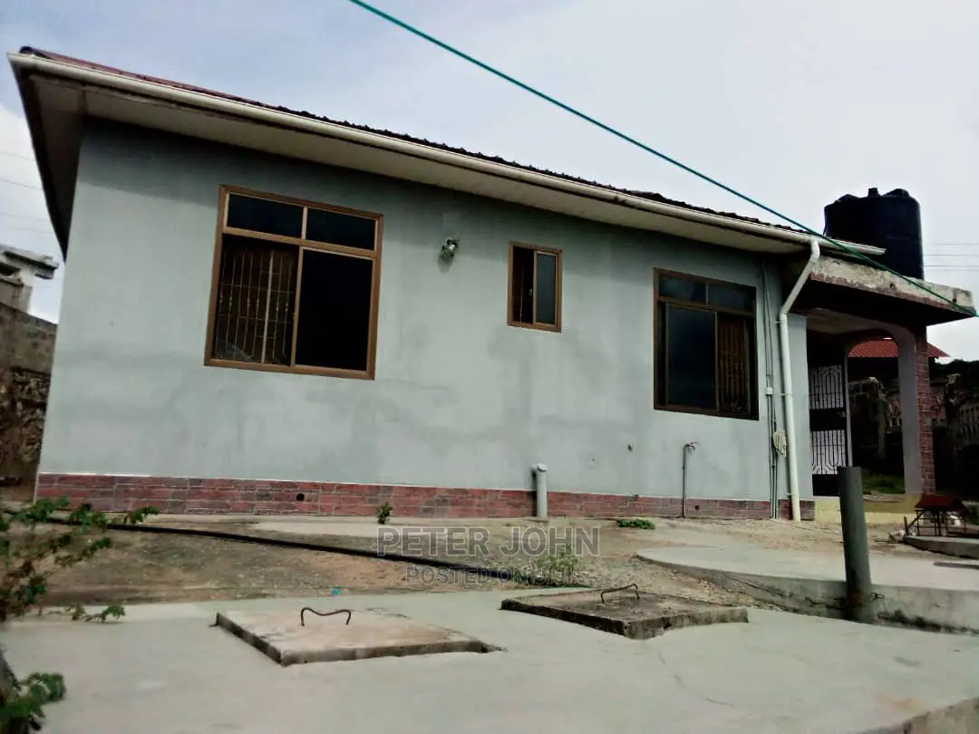 3bdrm House in Mbezi for Sale in Mbezi
