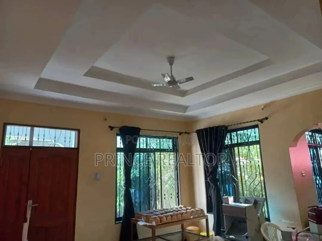 3bdrm House in Safari Mansa, Kinondoni for Sale in Kinondoni