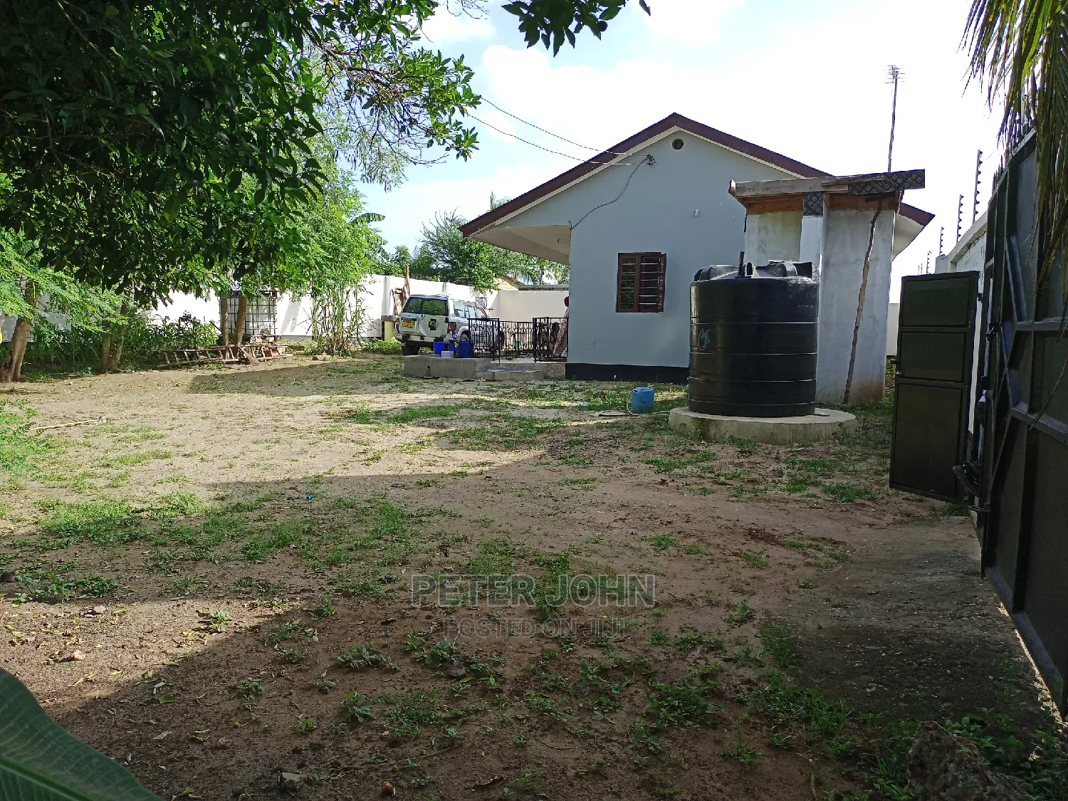 Nyumba Ina Hati in Goba