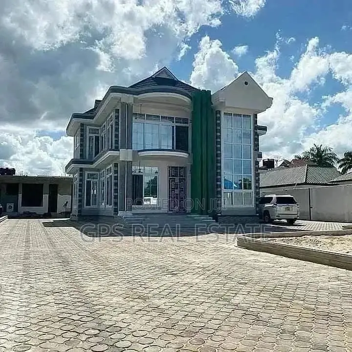 4bdrm House in Safari Mansa, Kinondoni for Sale in Kinondoni