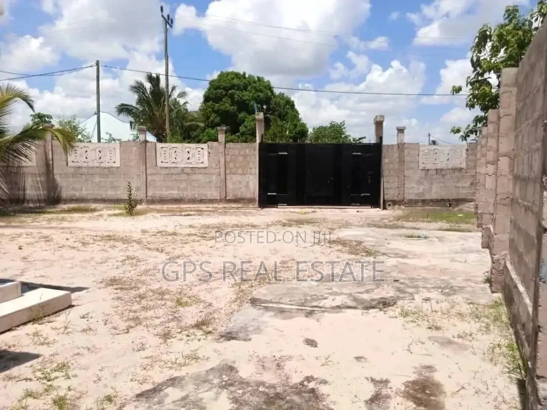 3bdrm House in Safari Mansa, Ilala for Sale in Ilala