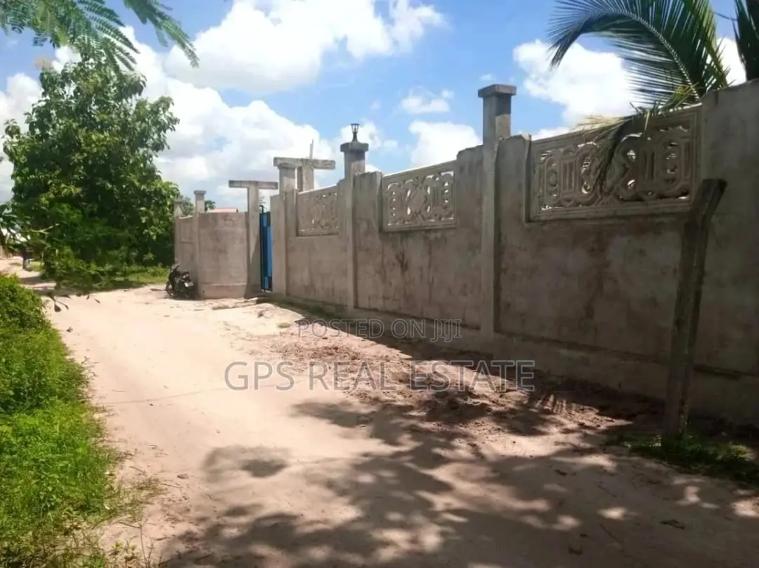 3bdrm House in Safari Mansa, Ilala for Sale in Ilala