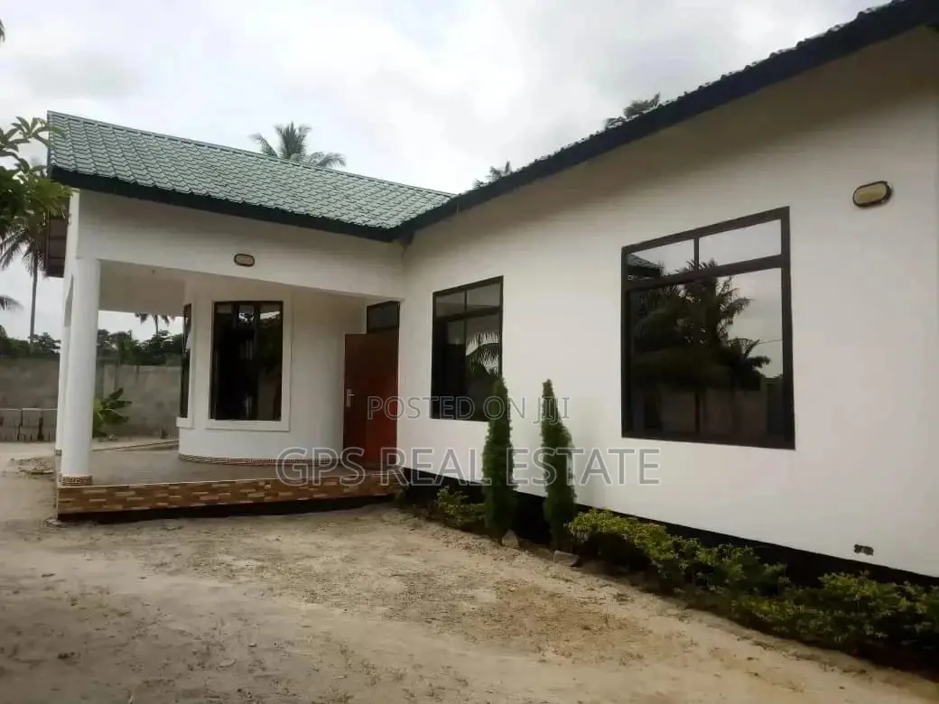 3bdrm House in Safari Mansa, Ilala for Sale in Ilala
