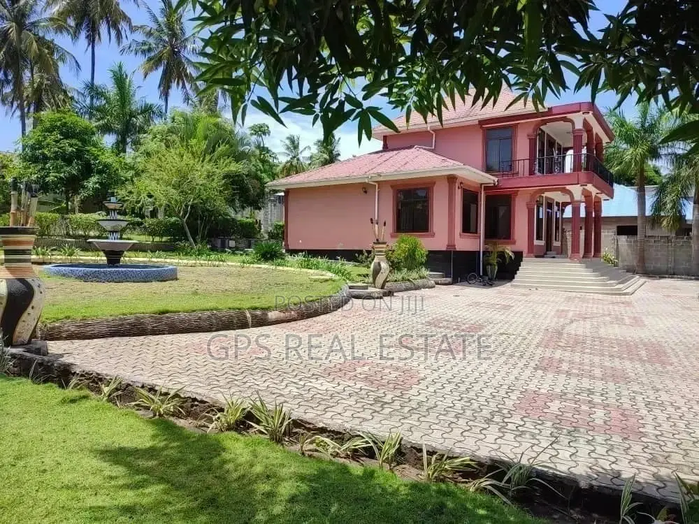 5bdrm House in Safari Mansa, Kigamboni for sale in Kigamboni