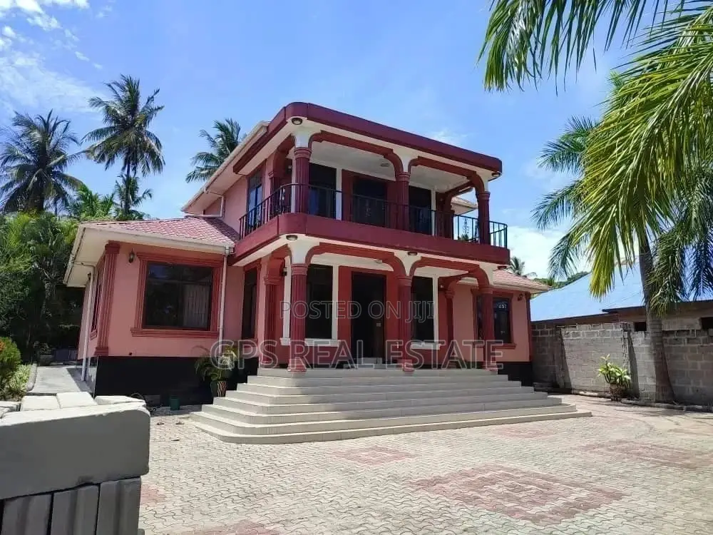 5bdrm House in Safari Mansa, Kigamboni for sale in Kigamboni