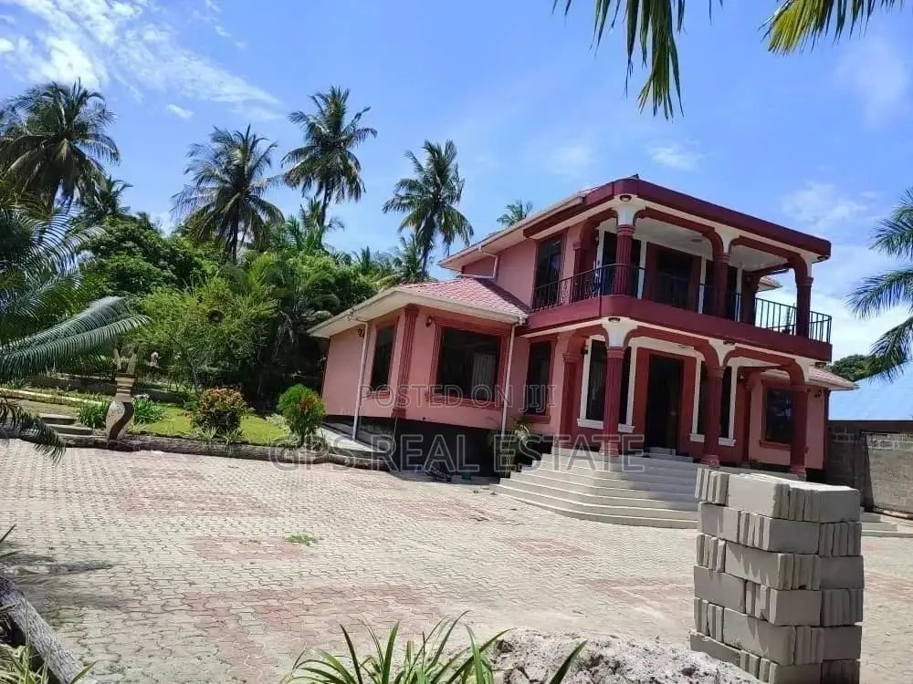 5bdrm House in Safari Mansa, Kigamboni for sale in Kigamboni
