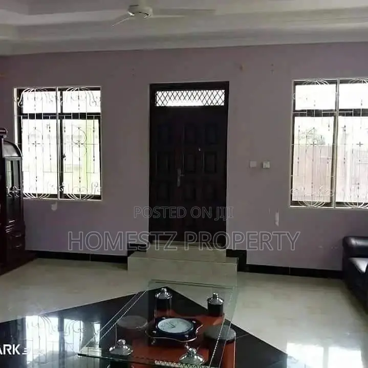 Hoise For Sale in Temeke