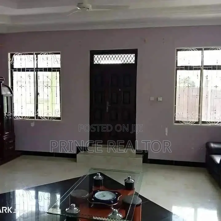 Hoise For Sale in Temeke