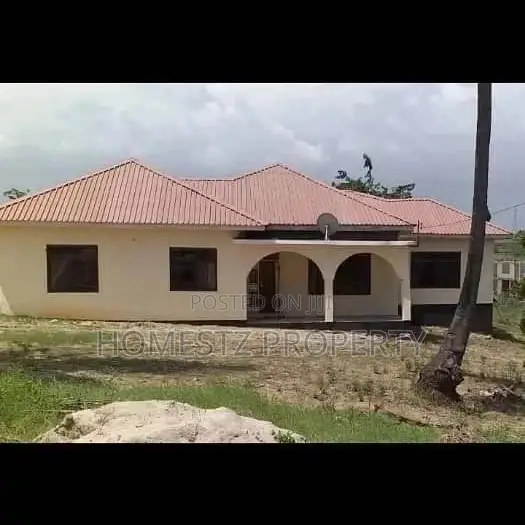 Three Bedroom House In Kibada Kigamboni For Sale in Temeke
