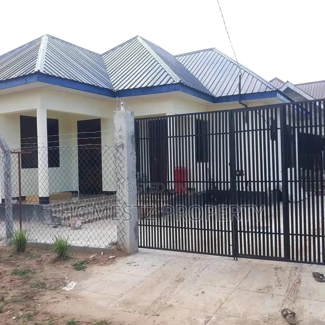 Three Bedroom House In Gezaulole Kigamboni For Sale in Temeke
