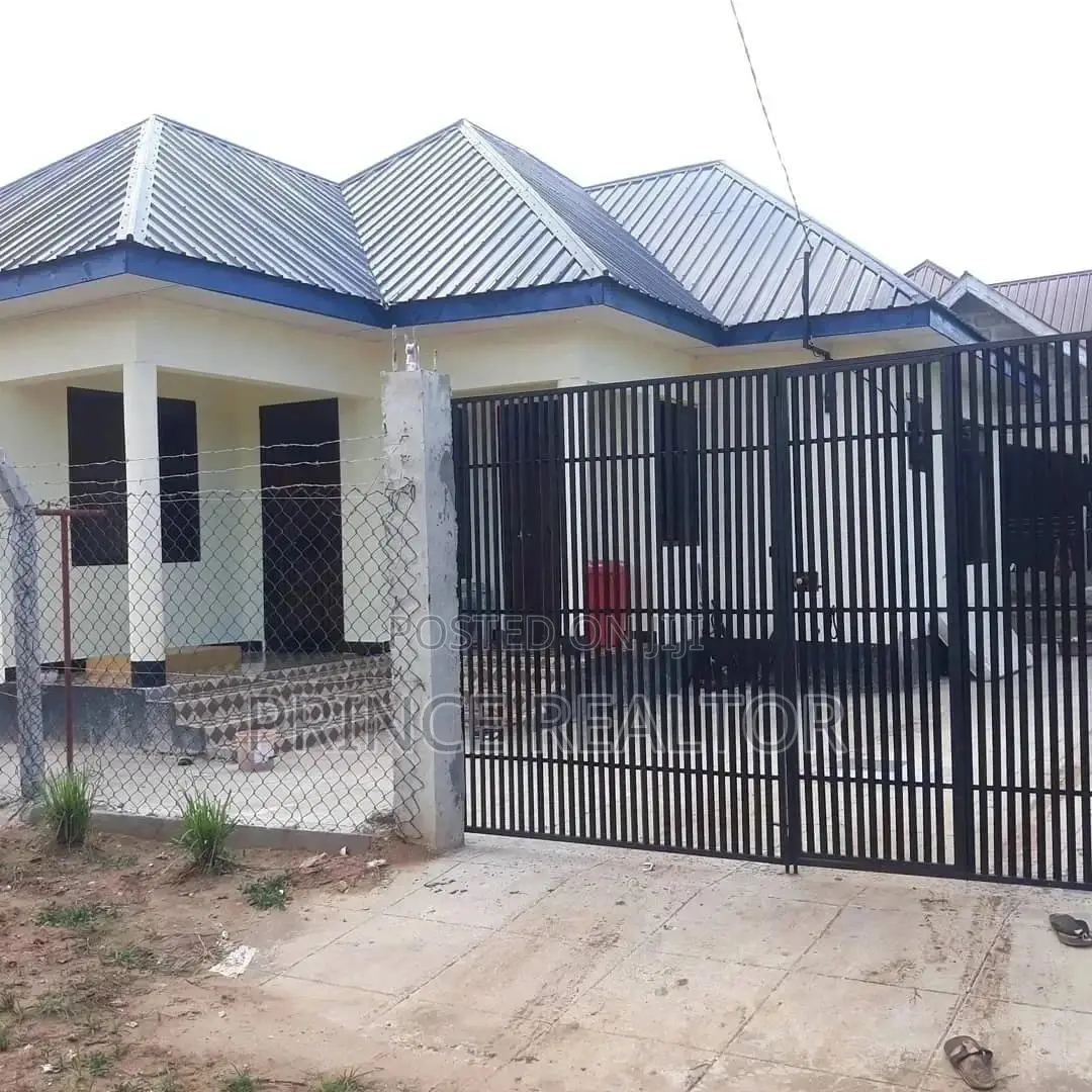 Three Bedroom House In Gezaulole Kigamboni For Sale in Temeke