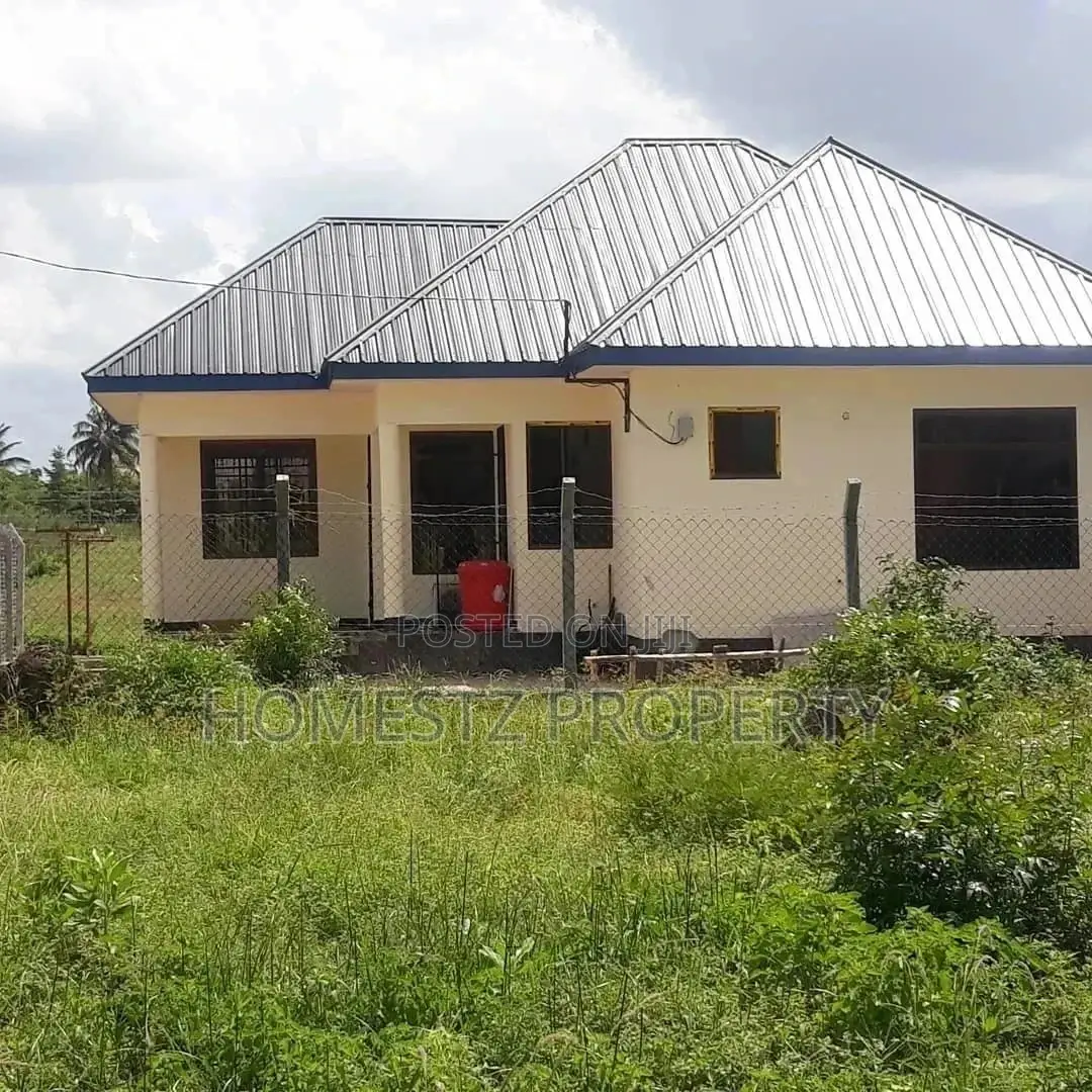 Three Bedroom House In Gezaulole Kigamboni For Sale in Temeke