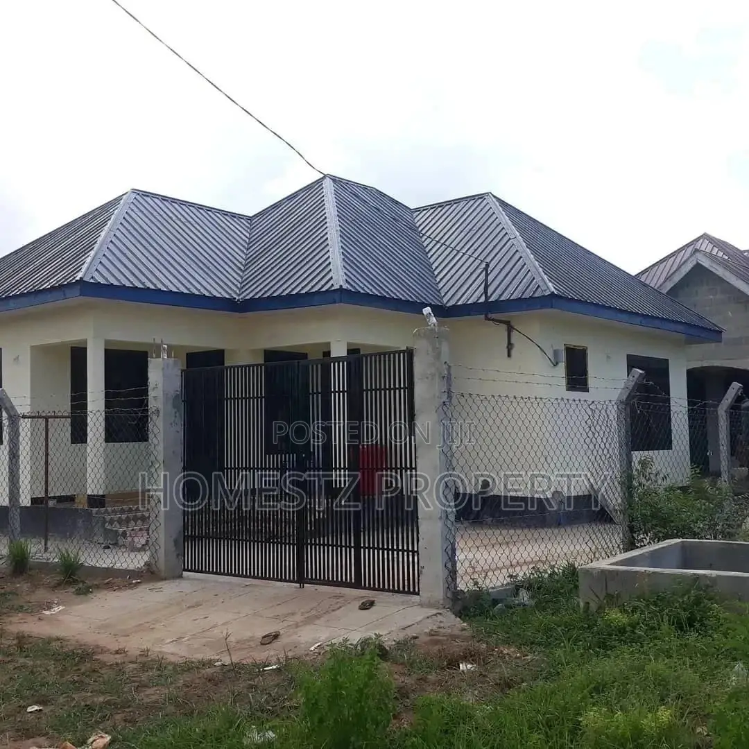 Three Bedroom House In Gezaulole Kigamboni For Sale in Temeke