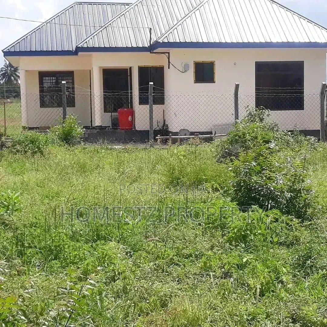 Three Bedroom House In Gezaulole Kigamboni For Sale in Temeke
