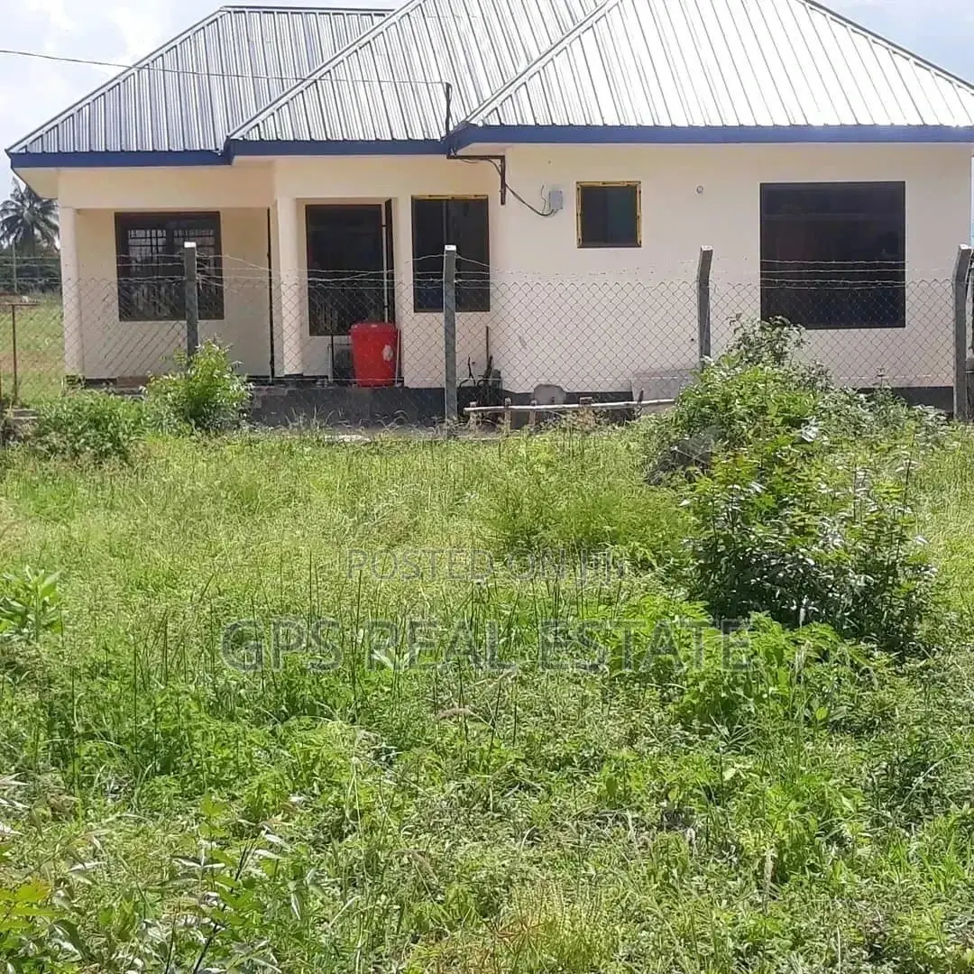 Three Bedroom House In Gezaulole Kigamboni For Sale in Temeke