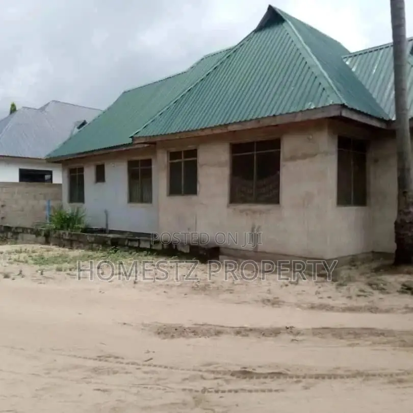 Three Bedroom House In Kisiwani For Sale in Temeke