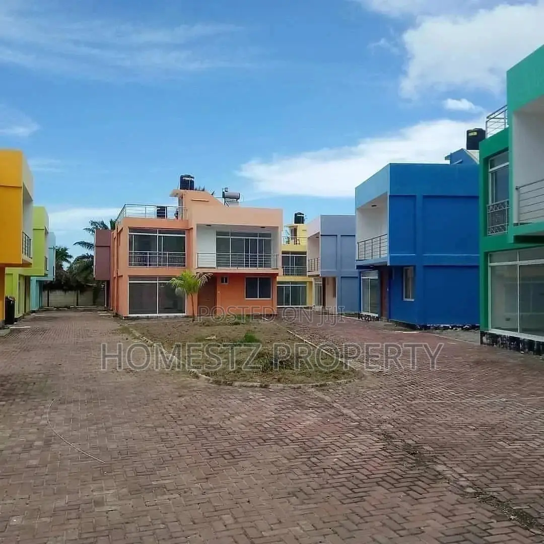 New Four Bedroom Villa In Mbezi Beach For Sale in Kinondoni