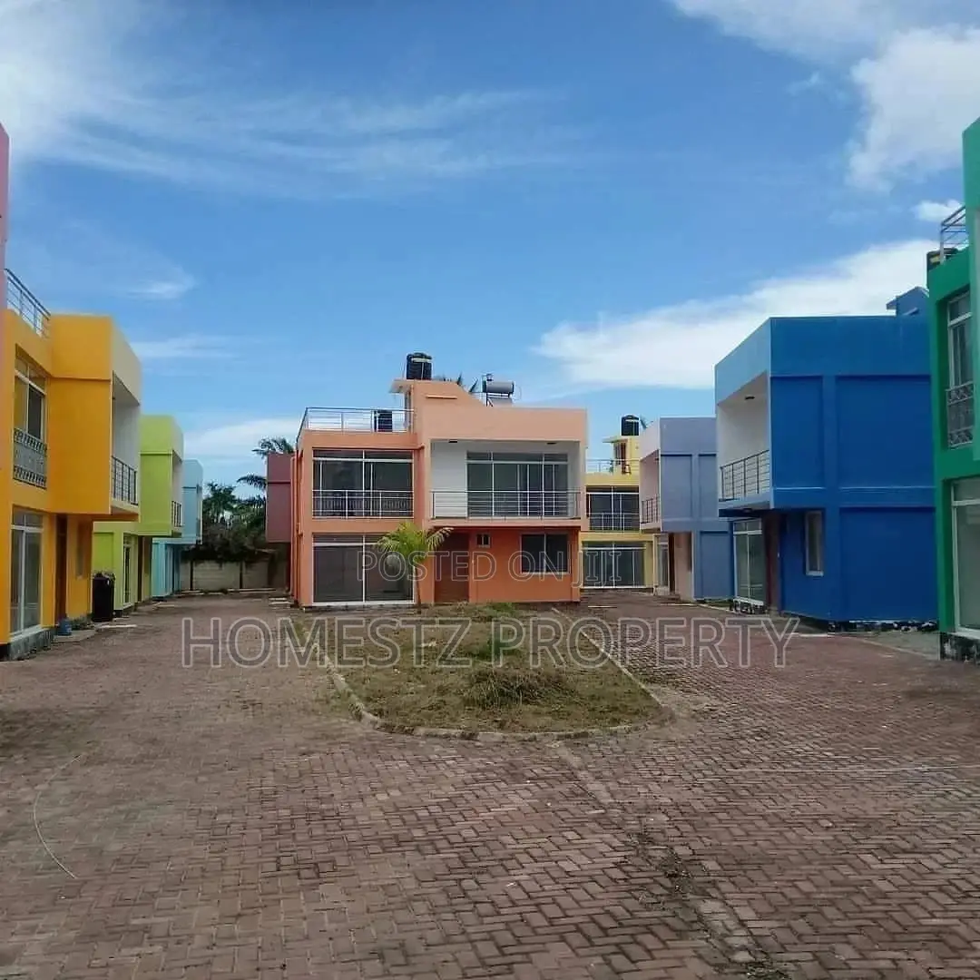 New Four Bedroom Villa In Mbezi Beach For Sale in Kinondoni
