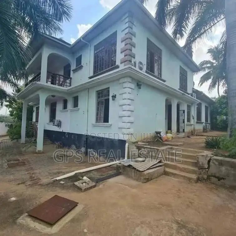 5bdrm House in Mansa Musa, Kinondoni for Sale in Kinondoni