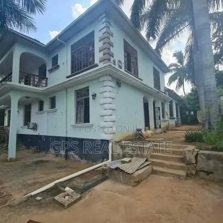 5bdrm House in Mansa Musa, Kinondoni for Sale in Kinondoni