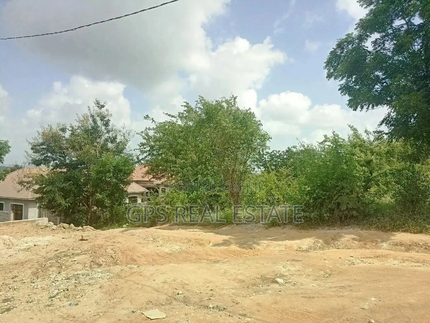 Kiwanja Kinaunzwaaaa in Kinondoni