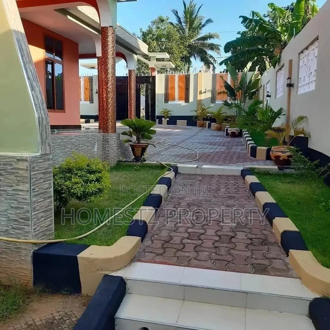 Three Bedroom House In Kigamboni For Sale in Temeke