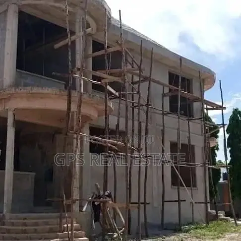 Five Bedroom House In Boko For Sale in Kinondoni