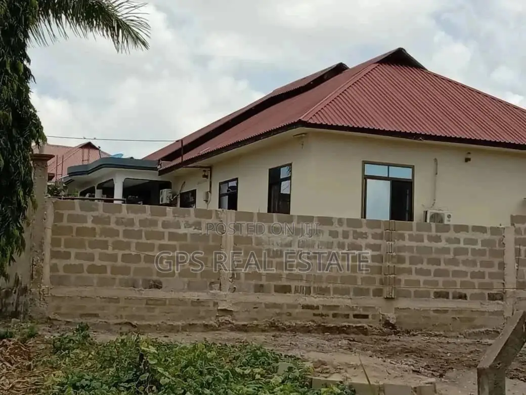 3bdrm House in Mansa Mussa, Kinondoni for Sale in Kinondoni