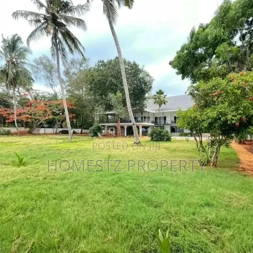 7bdrm Mansion in Mansa Mussa, Kinondoni for Sale in Kinondoni