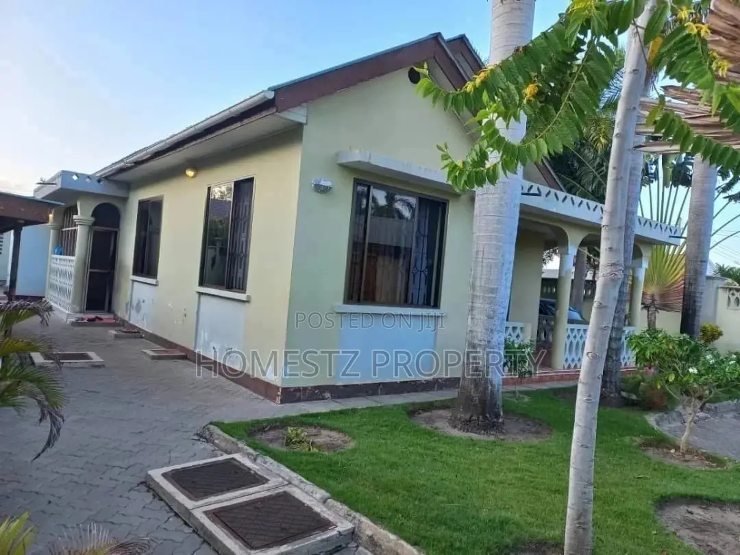 3bdrm House in Mansa Mussa, Kinondoni for Sale in Kinondoni